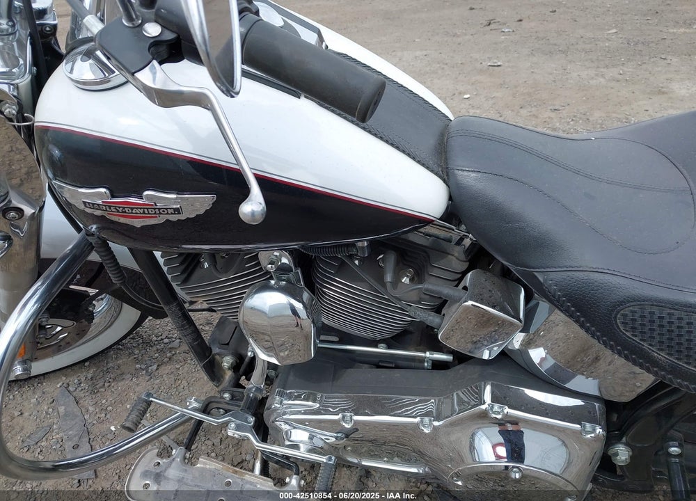 2005 HARLEY-DAVIDSON FLSTNI VIN: 1HD1JDB175Y093640