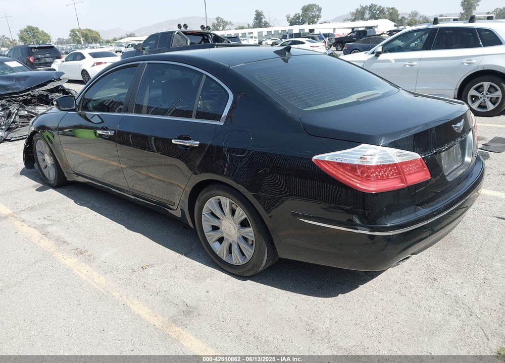 2009 HYUNDAI GENESIS VIN: KMHGC46E29U026827