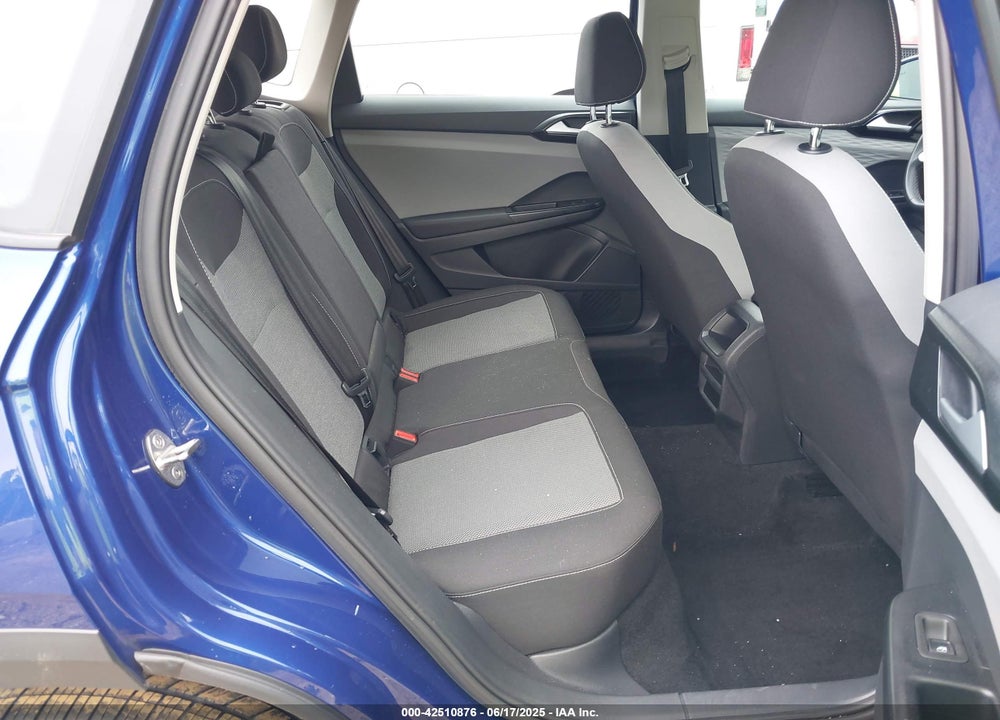 2023 VOLKSWAGEN TAOS VIN: 3VVAX7B27PM302756