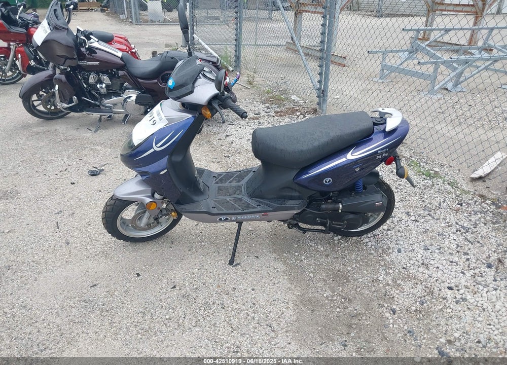 2009 YIBEN MD50QT VIN: LYDTCBPJ591100166