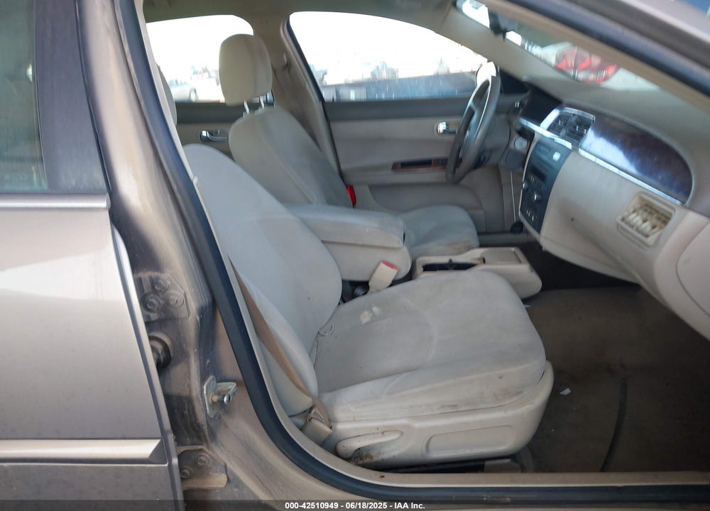 2007 BUICK LACROSSE VIN: 2G4WC582971189617