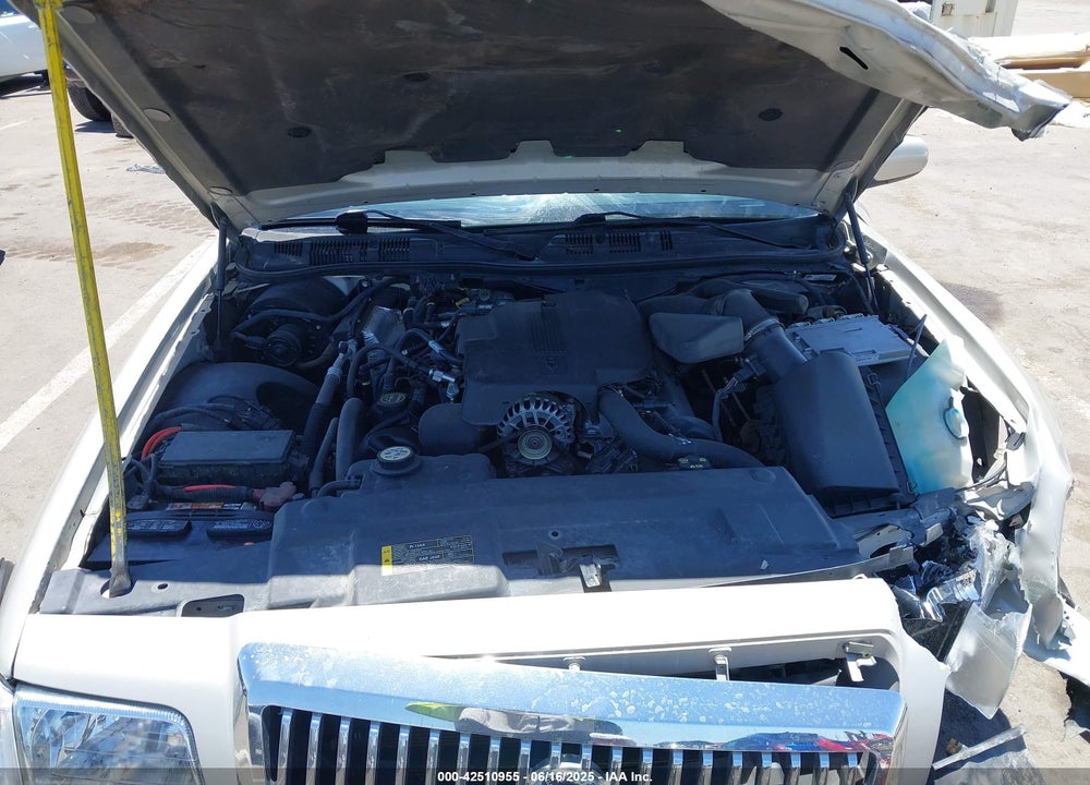 2007 MERCURY GRAND MARQUIS VIN: 2MEFM74W37X614704