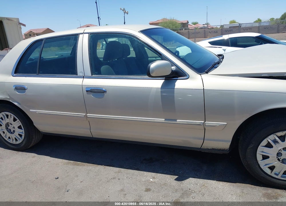 2007 MERCURY GRAND MARQUIS VIN: 2MEFM74W37X614704