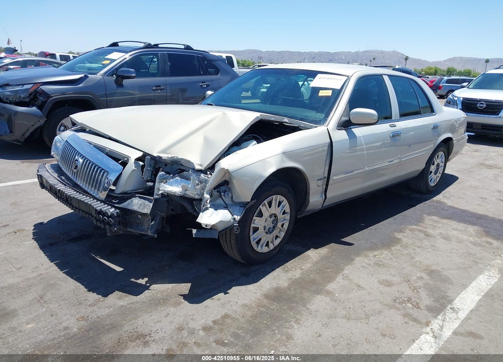 2007 MERCURY GRAND MARQUIS VIN: 2MEFM74W37X614704