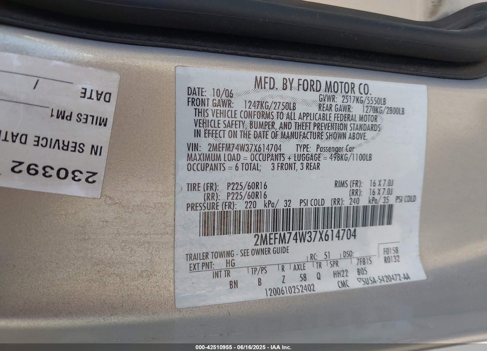 2007 MERCURY GRAND MARQUIS VIN: 2MEFM74W37X614704