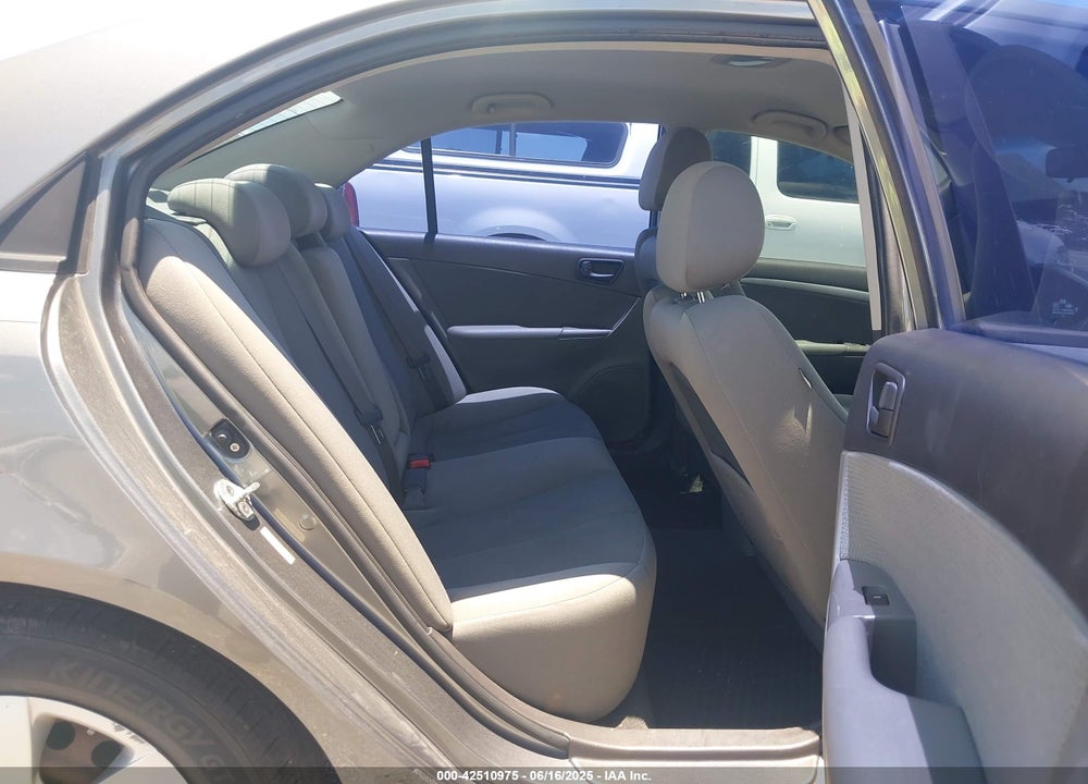 2009 HYUNDAI SONATA GLS VIN: 5NPET46C29H550578