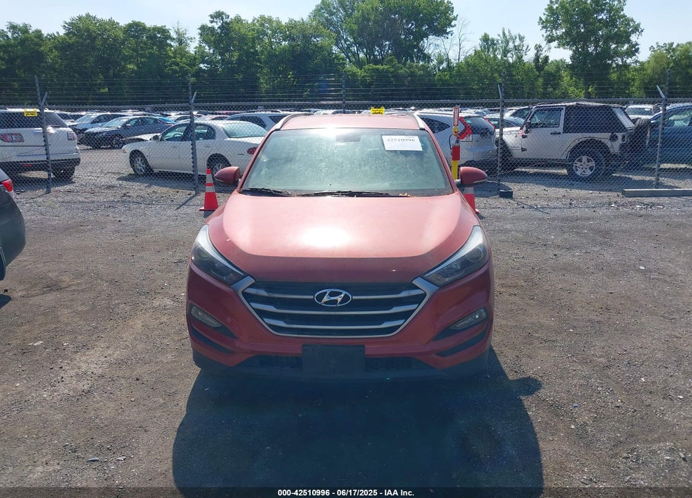 2017 HYUNDAI TUCSON SE PLUS VIN: KM8J33A45HU419721