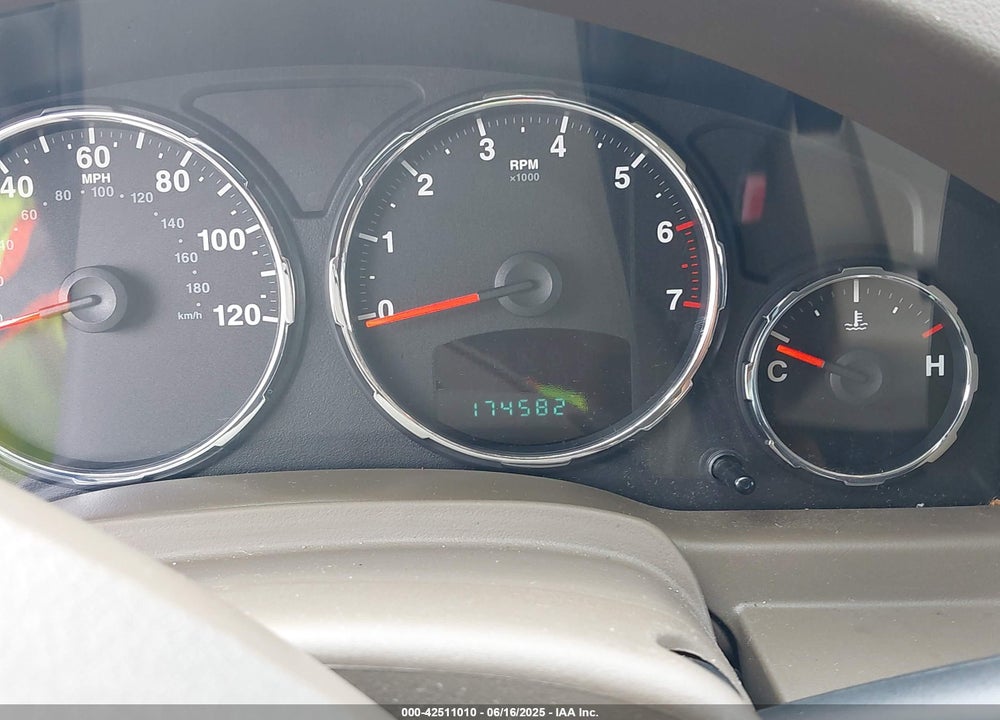 2010 JEEP LIBERTY VIN: 1J4PN2GK7AW143877