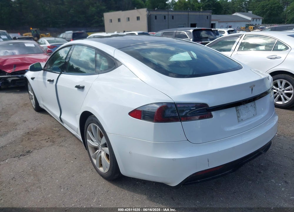2021 TESLA MODEL S VIN: 5YJSA1E57MF428512