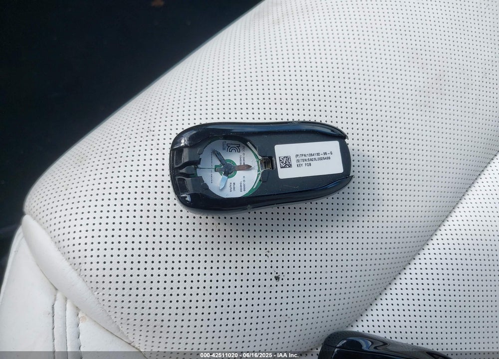 2021 TESLA MODEL S VIN: 5YJSA1E57MF428512
