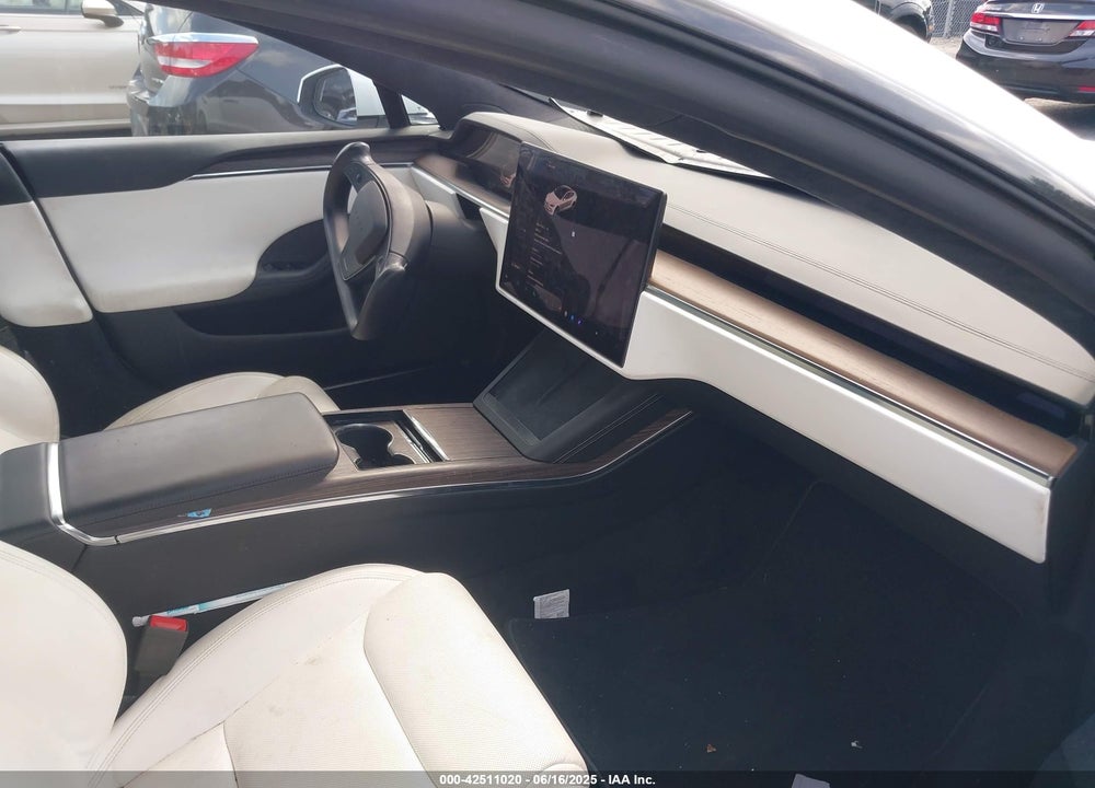 2021 TESLA MODEL S VIN: 5YJSA1E57MF428512