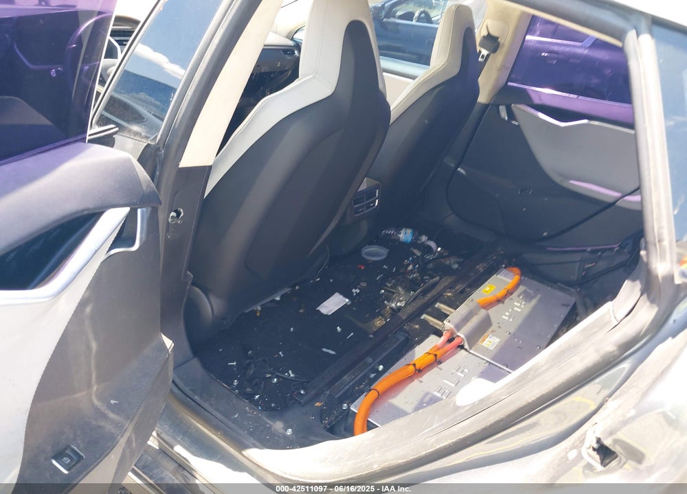 2013 TESLA MODEL S VIN: 5YJSA1DP9DFP06121