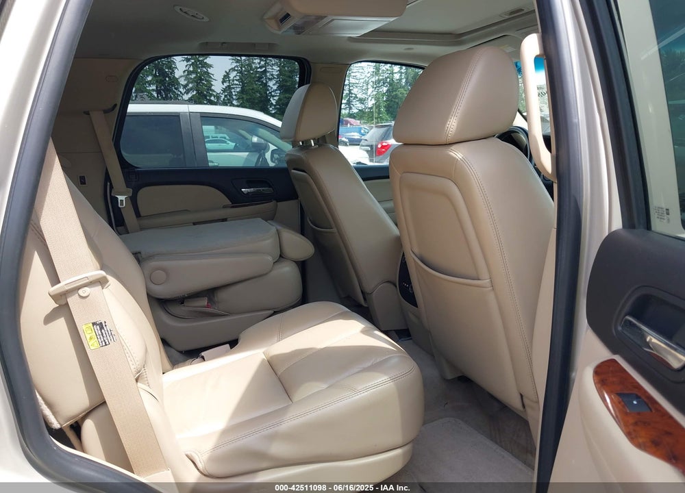 2007 CHEVROLET TAHOE LTZ VIN: 1GNFK13067J137865