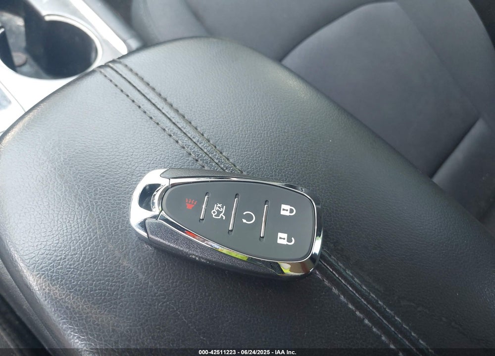 2018 CHEVROLET MALIBU VIN: 1G1ZD5STXJF134828