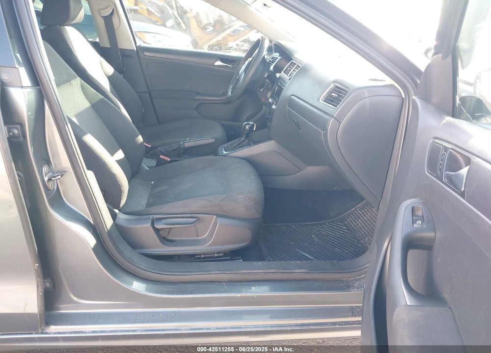 2012 VOLKSWAGEN JETTA VIN: 3VW2K7AJ8CM313976