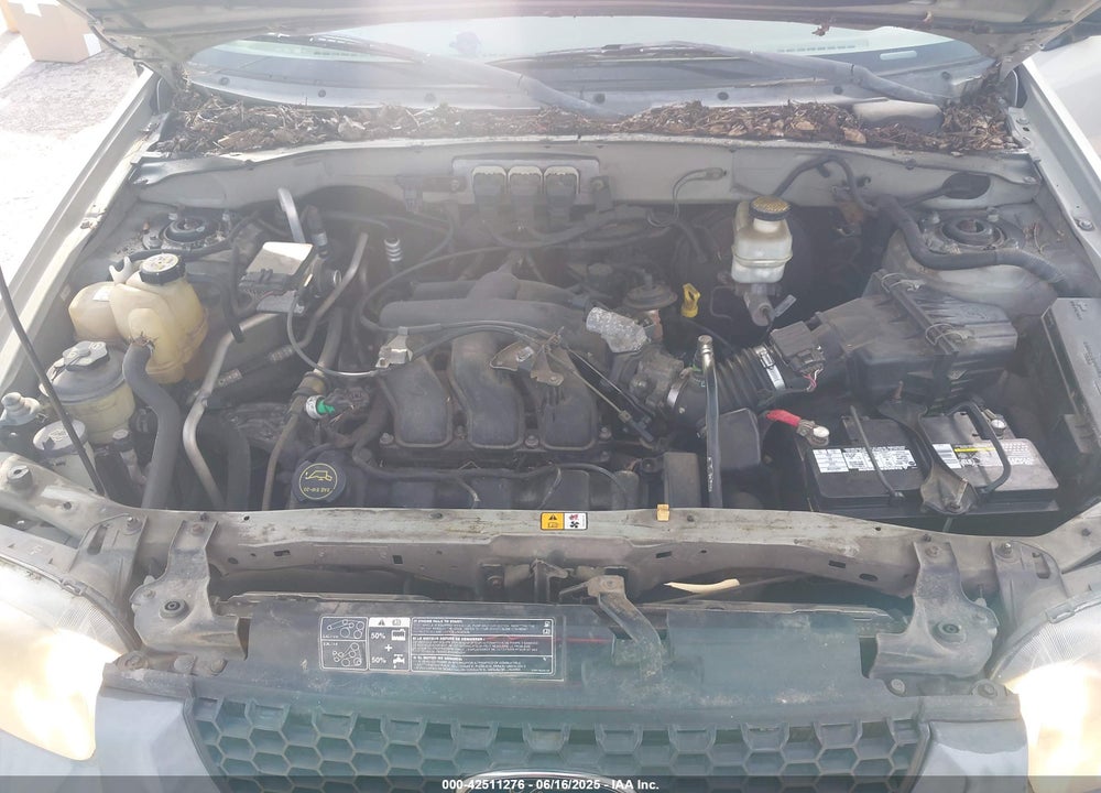 2005 FORD ESCAPE XLT VIN: 1FMYU03145KA40360