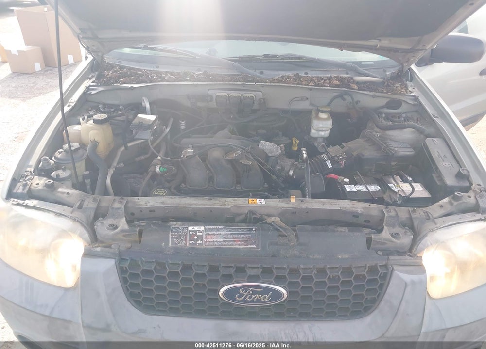 2005 FORD ESCAPE XLT VIN: 1FMYU03145KA40360