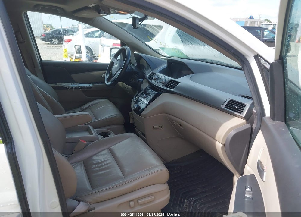 2011 HONDA ODYSSEY EX-L VIN: 5FNRL5H60BB026171