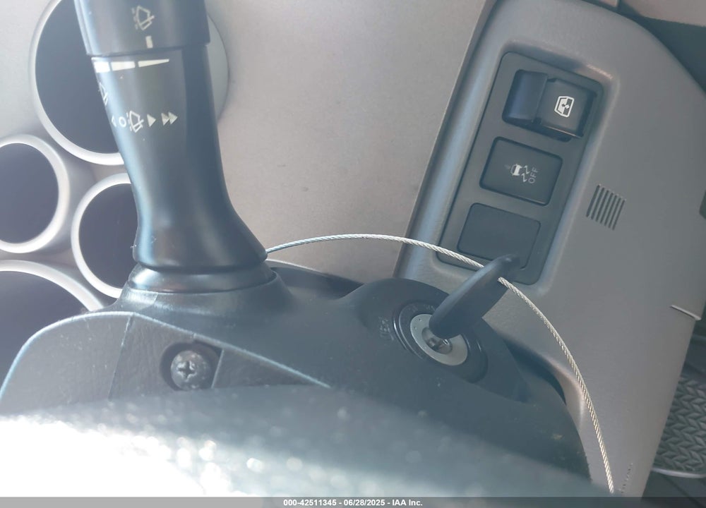 2012 TOYOTA TUNDRA VIN: 5TFEY5F18CX121849