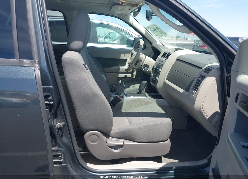 2009 FORD ESCAPE VIN: 1FMCU03G29KA34500