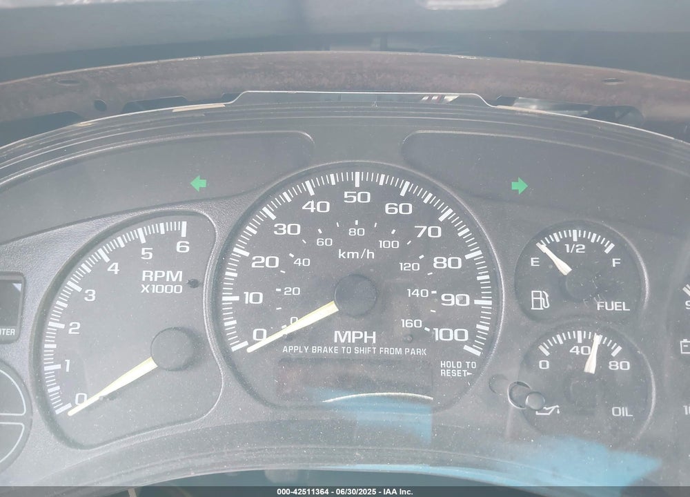 2001 CHEVROLET SUBURBAN 1500 LS VIN: 3GNEC16TX1G119957