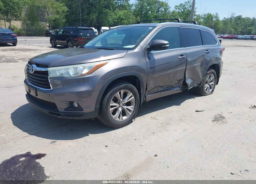 2015 TOYOTA HIGHLANDER XLE V6 VIN: 5TDJKRFH5FS116882