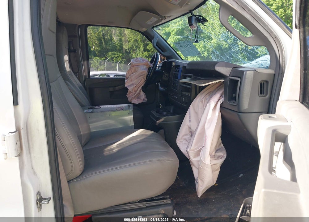 2020 CHEVROLET EXPRESS CARGO RWD 2500 REGULAR WHEELBASE WT VIN: 1GCWGAFG3L1254073