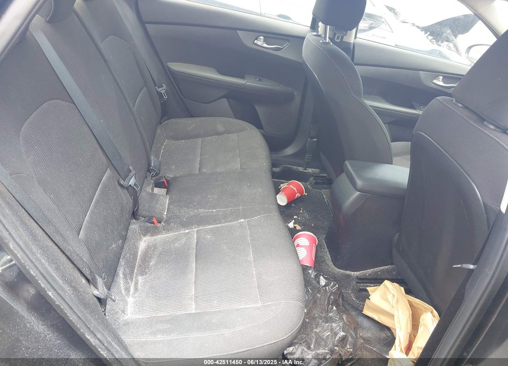 2019 KIA FORTE VIN: 3KPF24AD8KE062723