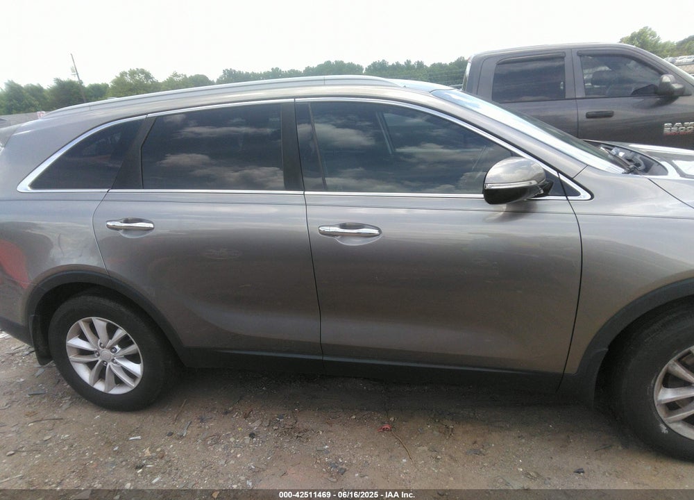 2016 KIA SORENTO VIN: 5XYPG4A3XGG096234