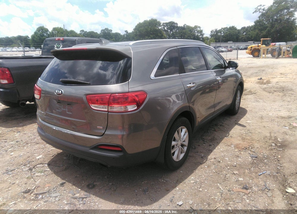 2016 KIA SORENTO VIN: 5XYPG4A3XGG096234