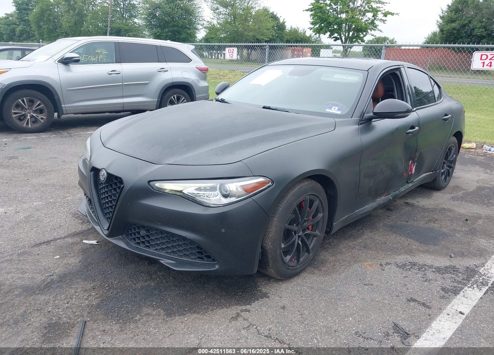 2018 ALFA ROMEO GIULIA VIN: ZARFAEDN0J7596915