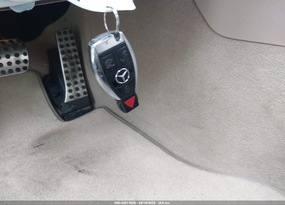 2013 MERCEDES-BENZ C 300 VIN: WDDGF8AB7DR276047