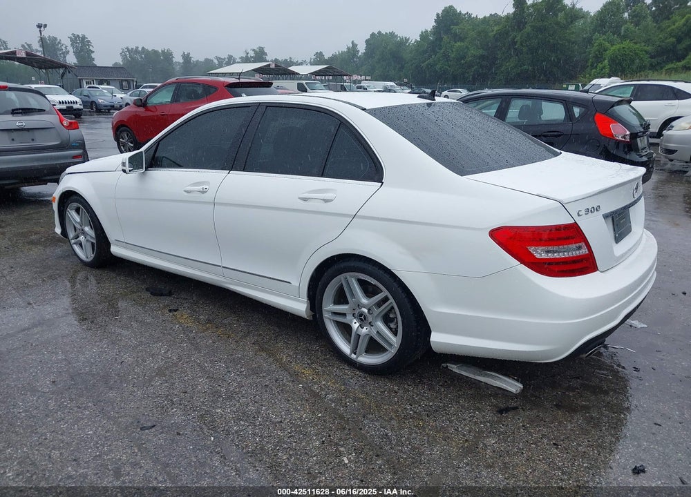 2013 MERCEDES-BENZ C 300 VIN: WDDGF8AB7DR276047