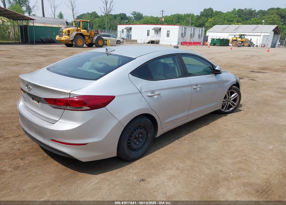 2017 HYUNDAI ELANTRA VIN: KMHD74LF5HU075281