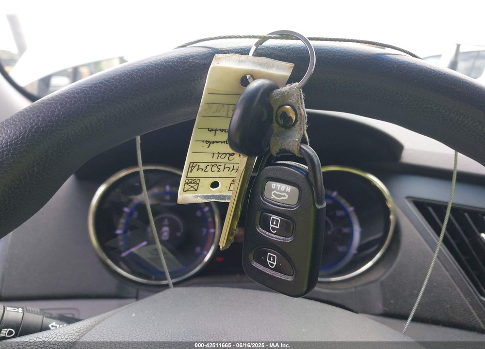 2011 HYUNDAI SONATA VIN: 5NPEB4AC9BH245532