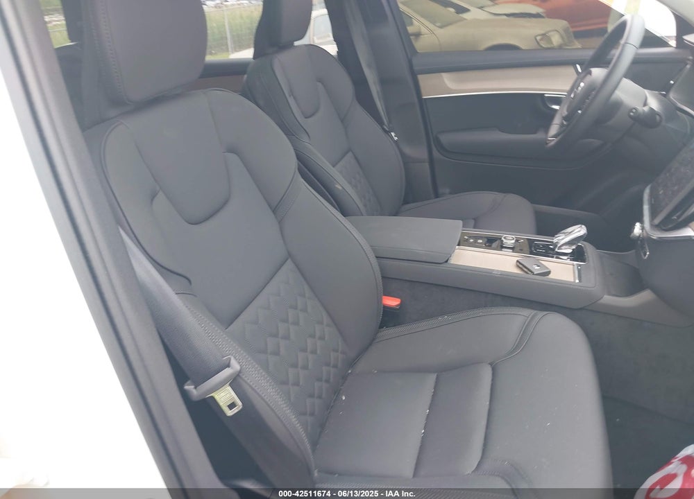 2025 VOLVO XC90 VIN: YV4M12PB3S1369804