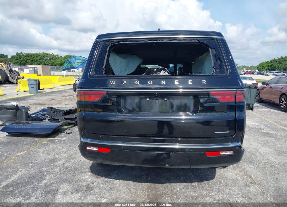 2024 JEEP WAGONEER L SERIES II 4X4 VIN: 1C4SJSBP2RS102168