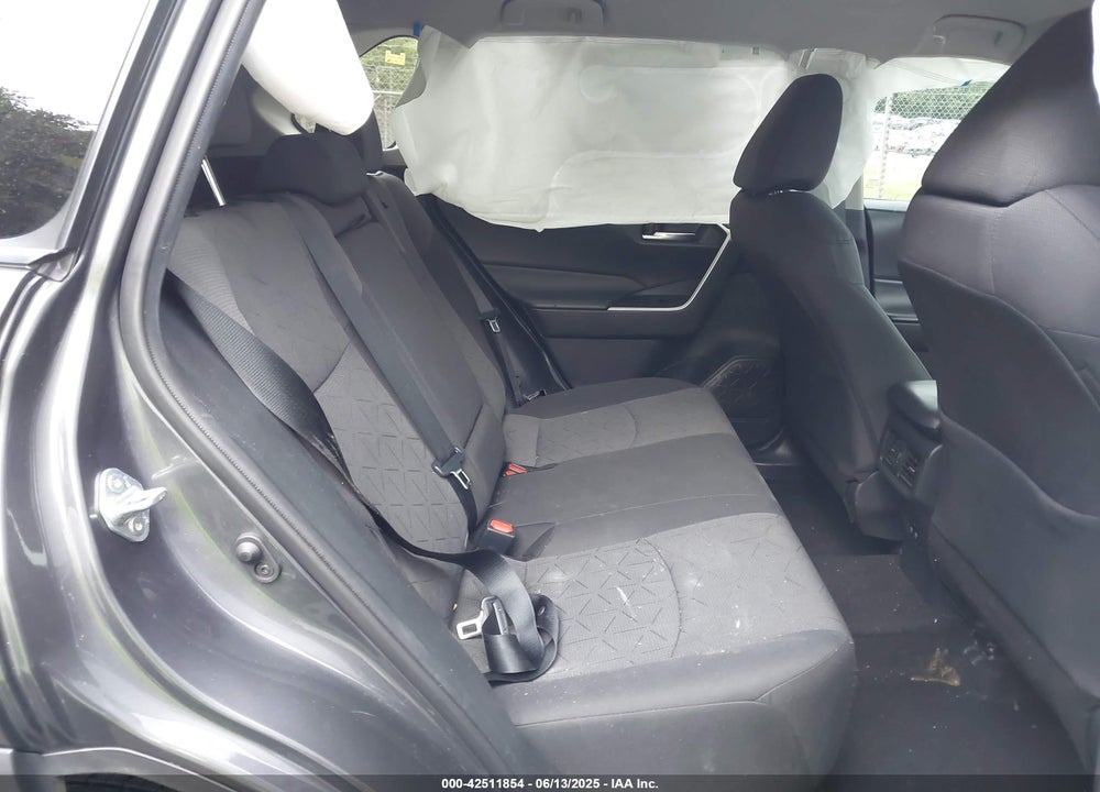 2021 TOYOTA RAV4 VIN: 2T3W1RFV1MW107168