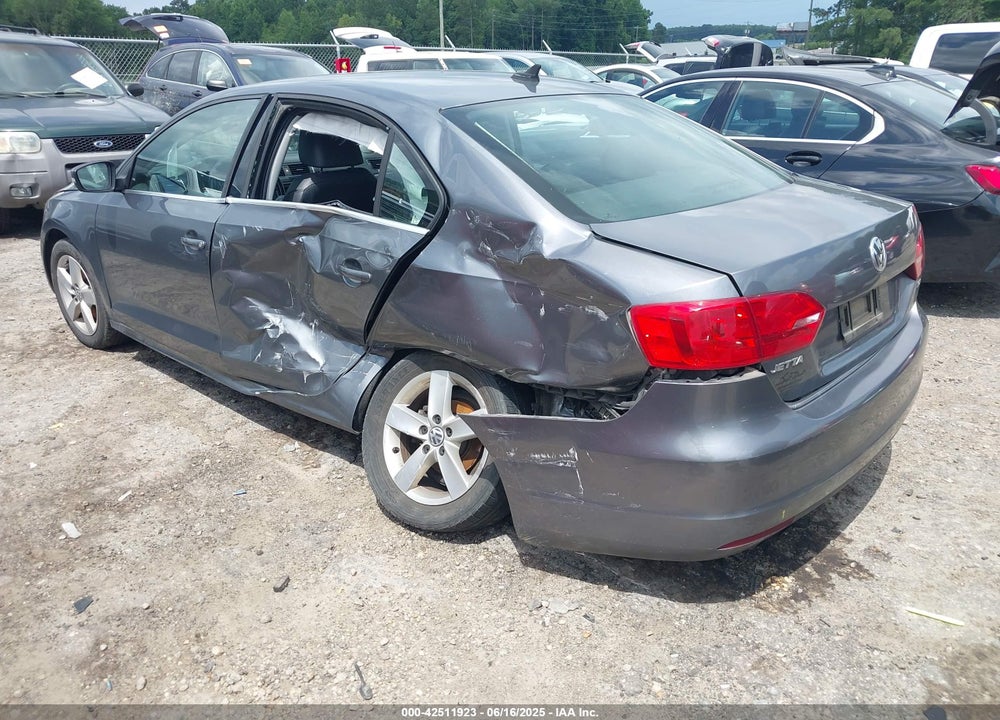 2014 VOLKSWAGEN JETTA VIN: 3VWLL7AJ0EM315242