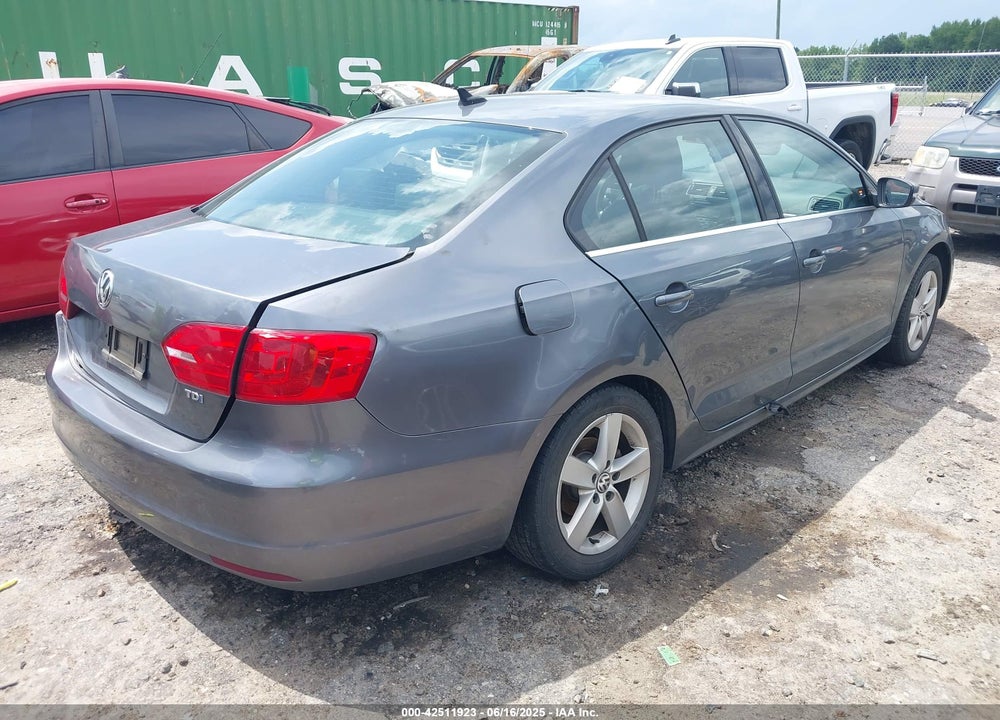 2014 VOLKSWAGEN JETTA VIN: 3VWLL7AJ0EM315242
