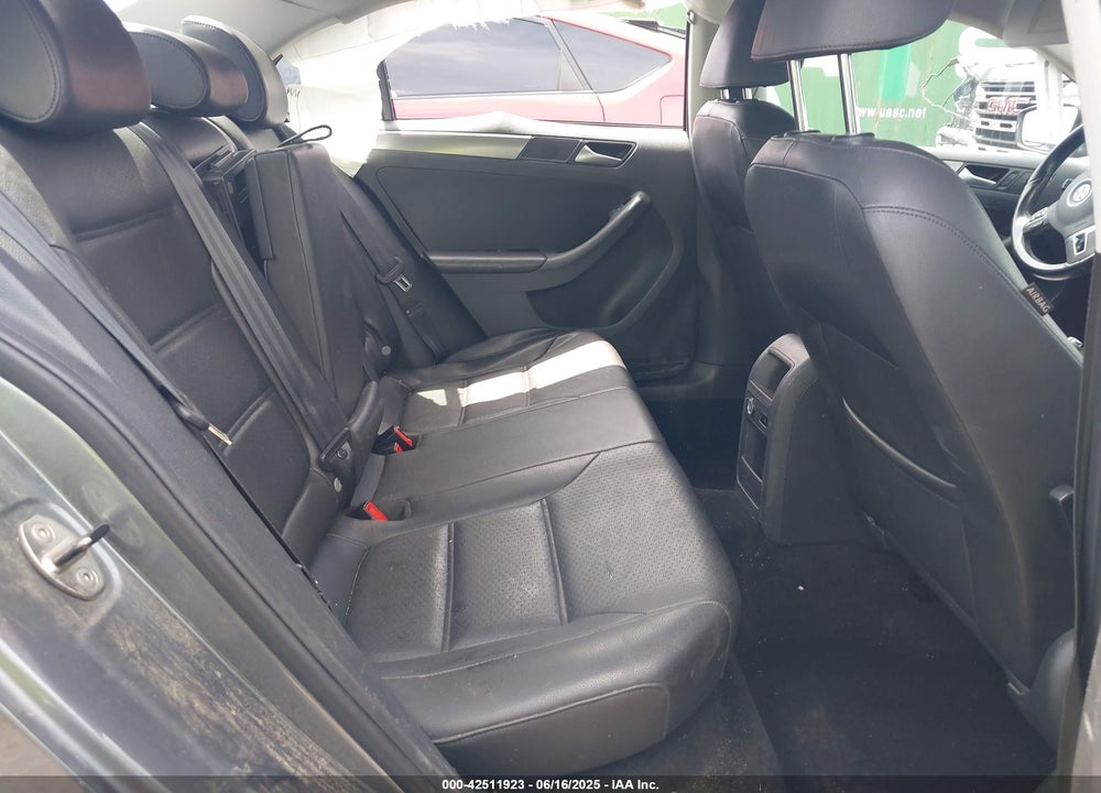 2014 VOLKSWAGEN JETTA VIN: 3VWLL7AJ0EM315242