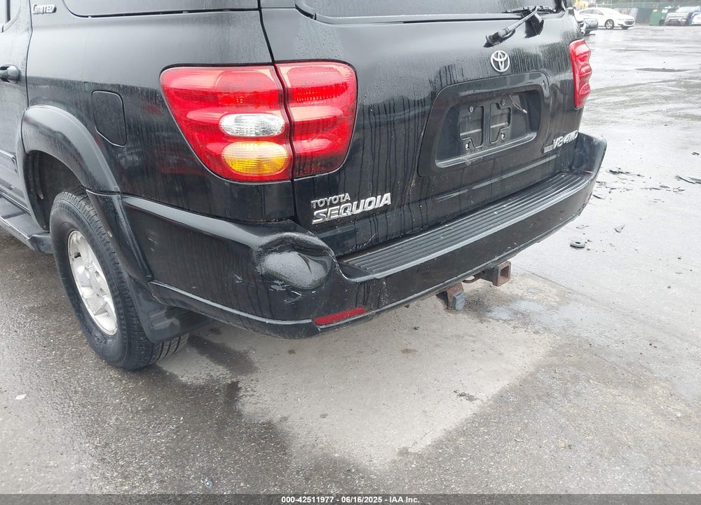 2002 TOYOTA SEQUOIA LIMITED V8 VIN: 5TDBT48A82S102411