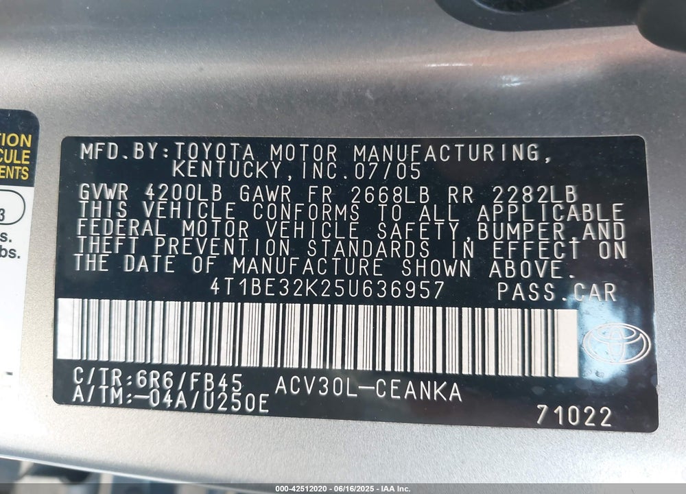 2005 TOYOTA CAMRY LE VIN: 4T1BE32K25U636957