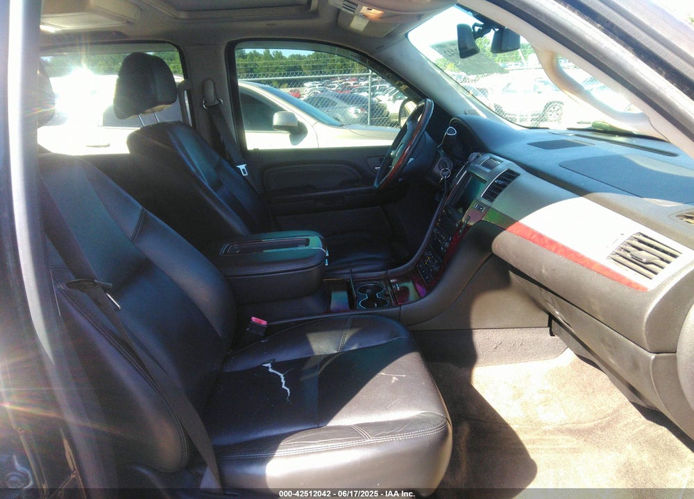 2008 CADILLAC ESCALADE VIN: 1GYFK63868R276287