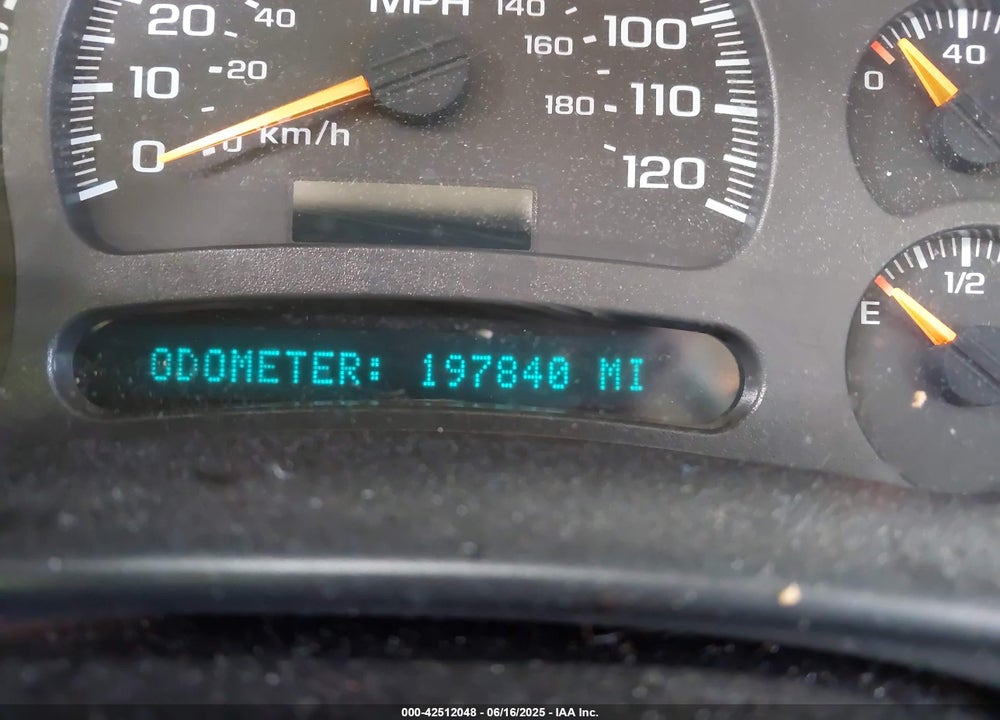 2004 CHEVROLET TAHOE LS VIN: 1GNEC13Z04R103506