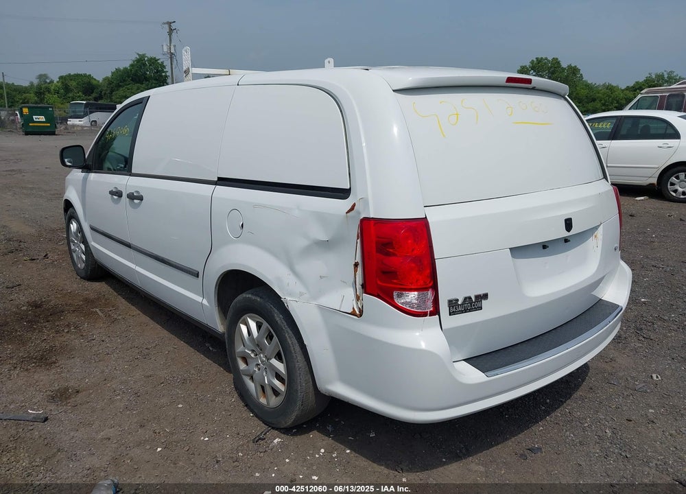 2015 RAM CARGO TRADESMAN VIN: 2C4JRGAG0FR581013