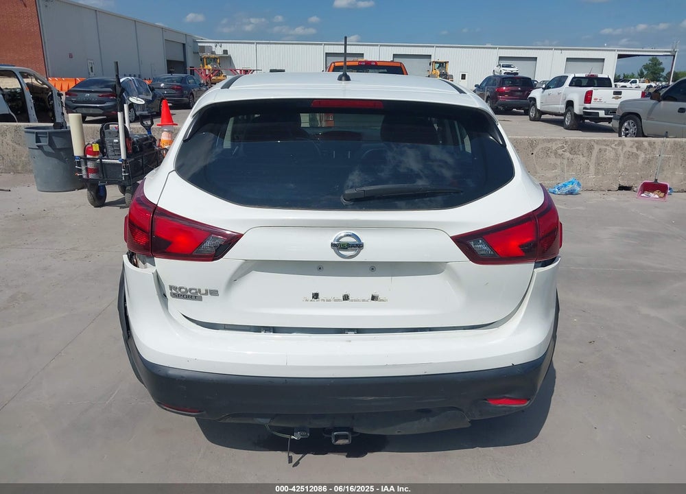 2017 NISSAN ROGUE SPORT VIN: JN1BJ1CP0HW014884