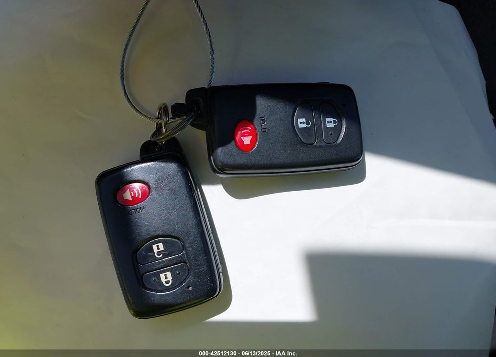 2011 TOYOTA PRIUS TWO VIN: JTDKN3DUXB0252169