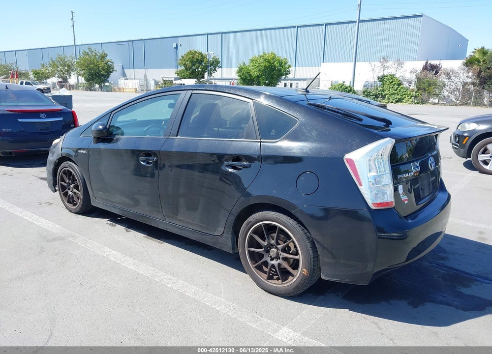 2011 TOYOTA PRIUS TWO VIN: JTDKN3DUXB0252169