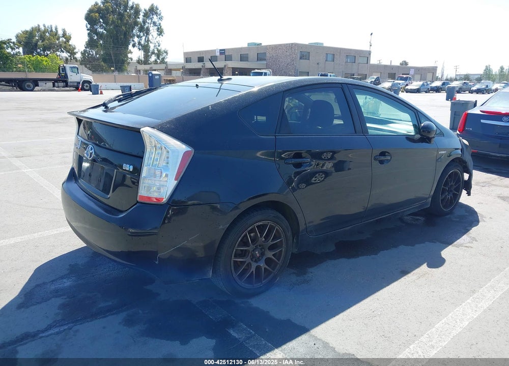 2011 TOYOTA PRIUS TWO VIN: JTDKN3DUXB0252169